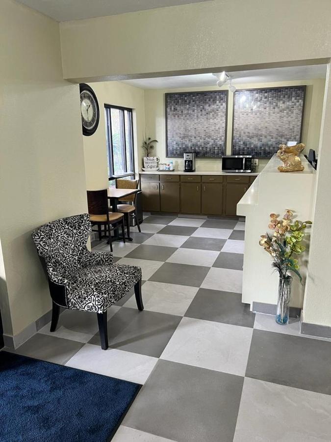 Guest Inn Lake City Bagian luar foto